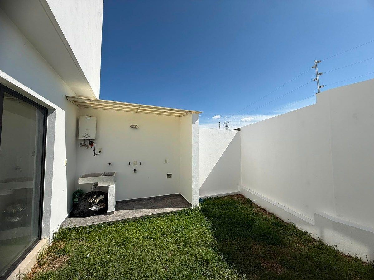 Casa em Valle Imperial, Zapopan, foto 12 de 36