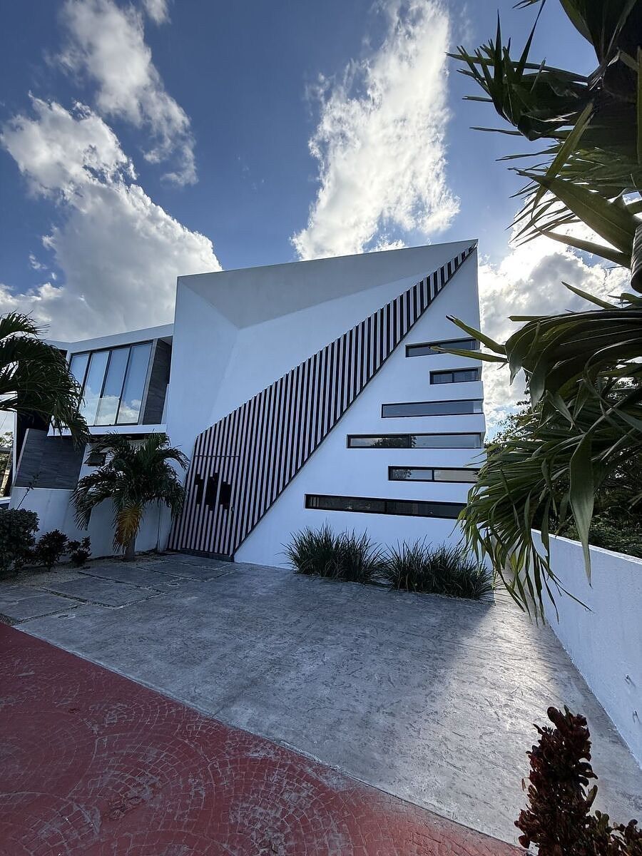 | Casa con diseño minimalista, en venta y renta. |, foto 1 de 13