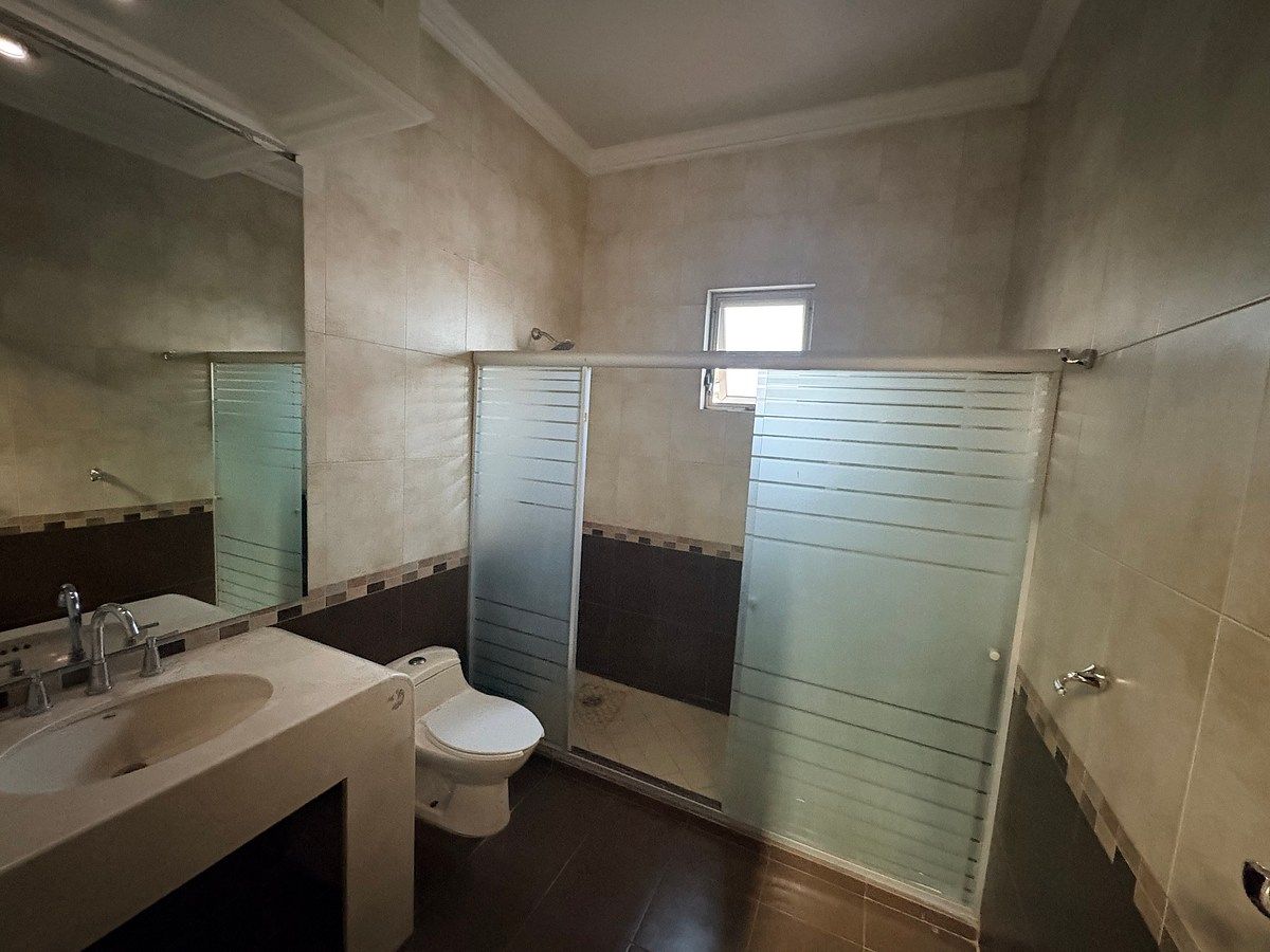 Casa em Virreyes Residencial, Zapopan, foto 18 de 35