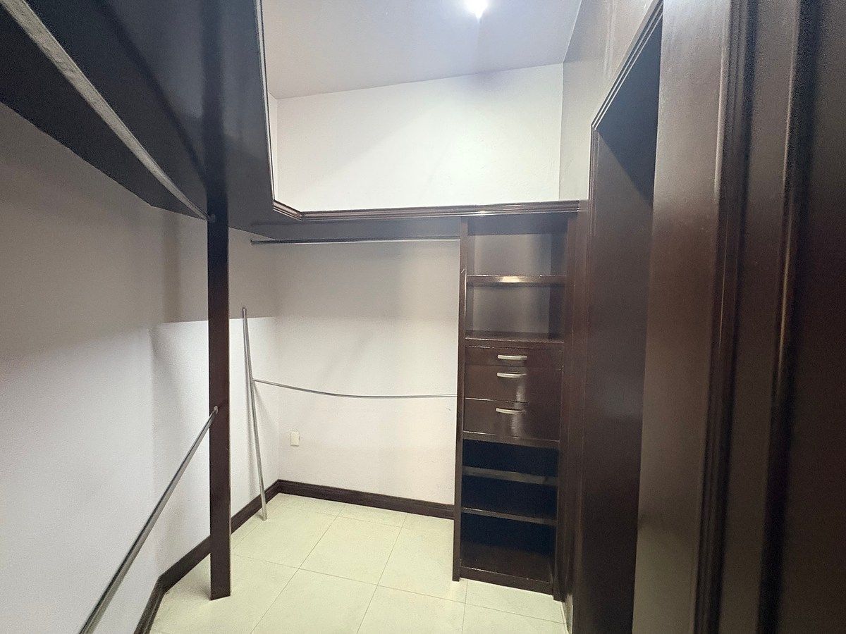 Casa em Virreyes Residencial, Zapopan, foto 23 de 35