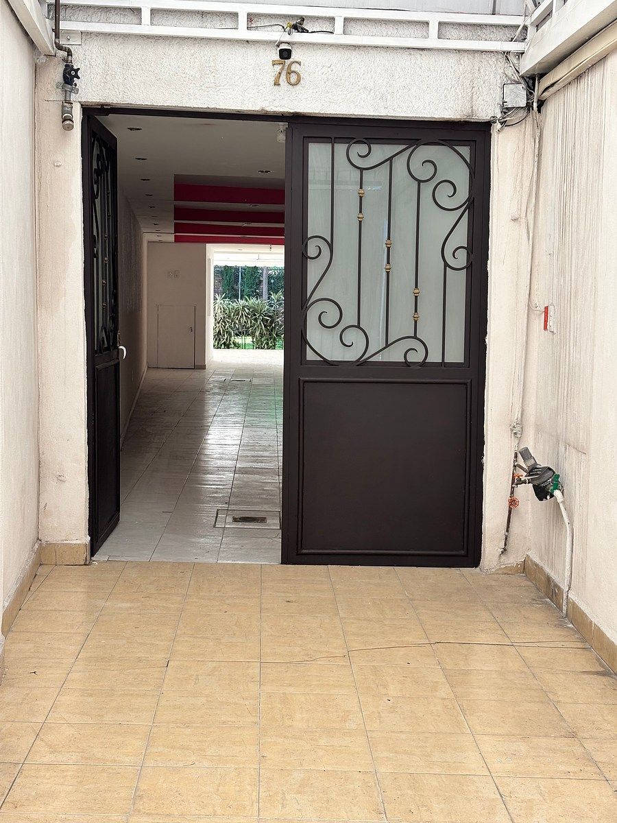 Casa con amplio uso de suelo en renta, Parque Hundido, foto 1 de 25