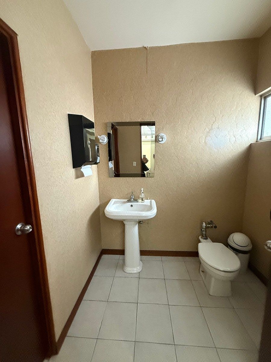 Local comercial en Obispado, Monterrey, foto 3 de 3