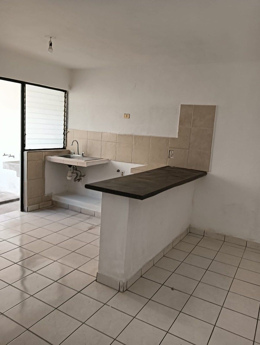Casa en Azaleas, Villa de Alvarez, foto 4 de 9