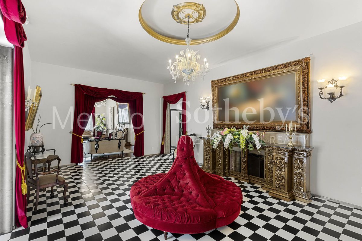 Casa en Venta en Lomas de Chapultepec, Casa Irma Serrano ''La Tigresa'' - foto 2