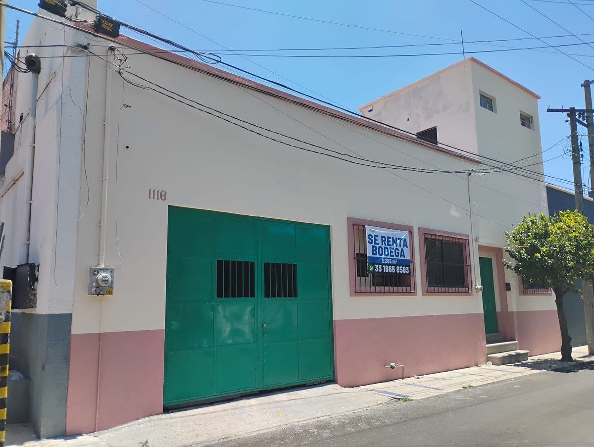 Armazém Comercial a 2 quadras de Enrique Díaz de León, foto 1 de 10