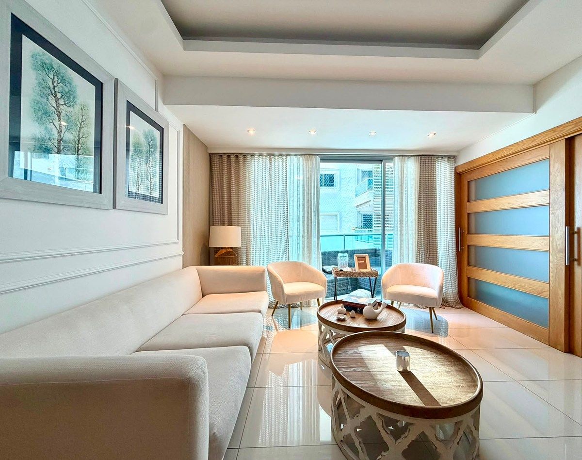 AMPLIO APARTAMENTO EN ALQUILER DE DOS HABITACIONES CON ESTUDIO Y ÁREA SOCIAL, foto 1 de 11
