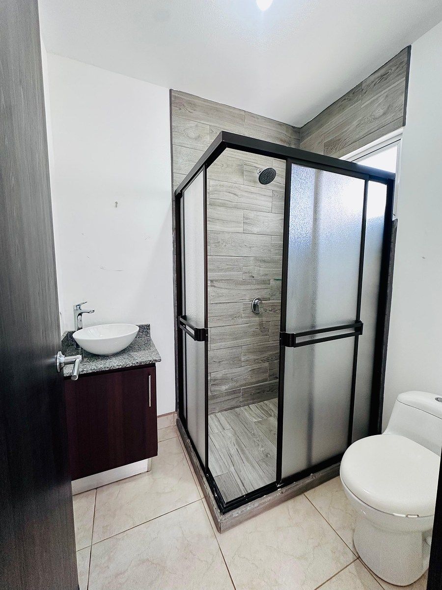 Condominio en El Guarco, foto 11 de 14