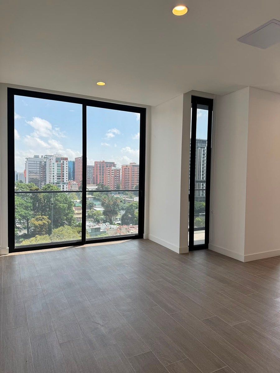 Apartamento en Zona 10, Guatemala, foto 3 de 9