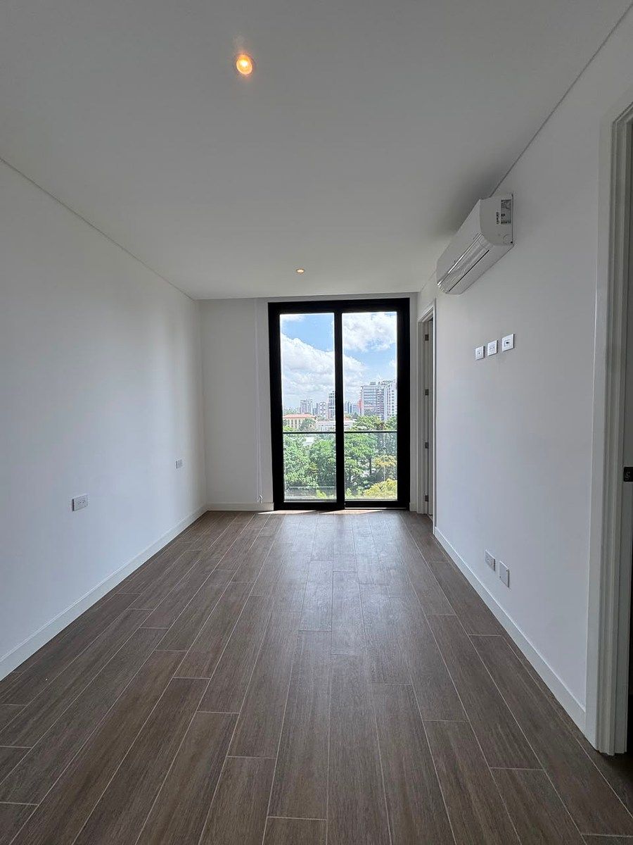 Apartamento en Zona 10, Guatemala, foto 4 de 9