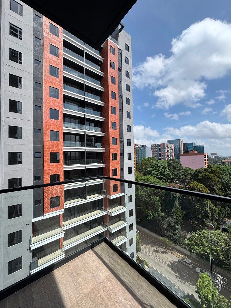 Apartamento en Zona 10, Guatemala, foto 8 de 9