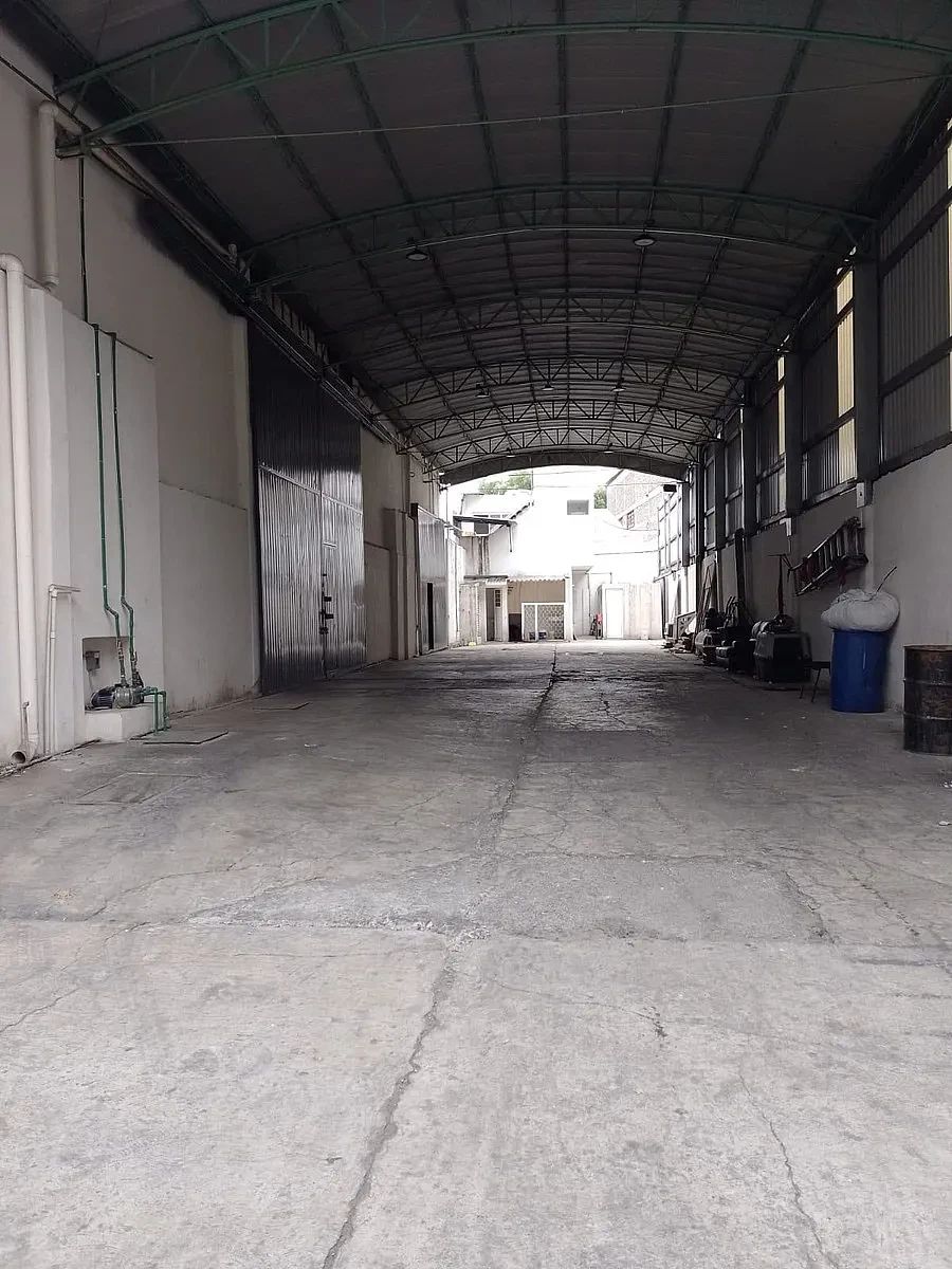 Bodega comercial en Los Reyes, Iztacalco, foto 2 de 21