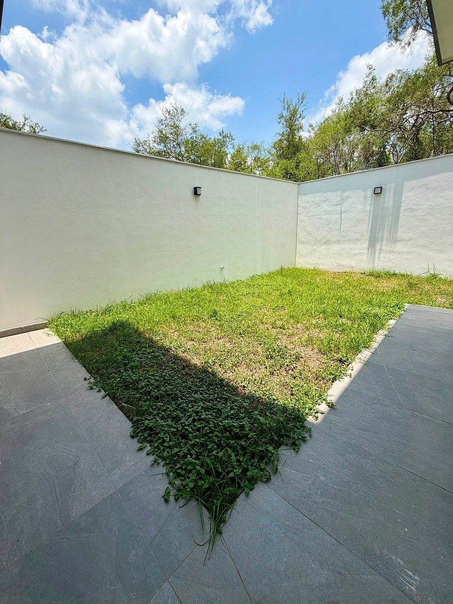 House in El Yerbaniz, Santiago, photo 9 of 12