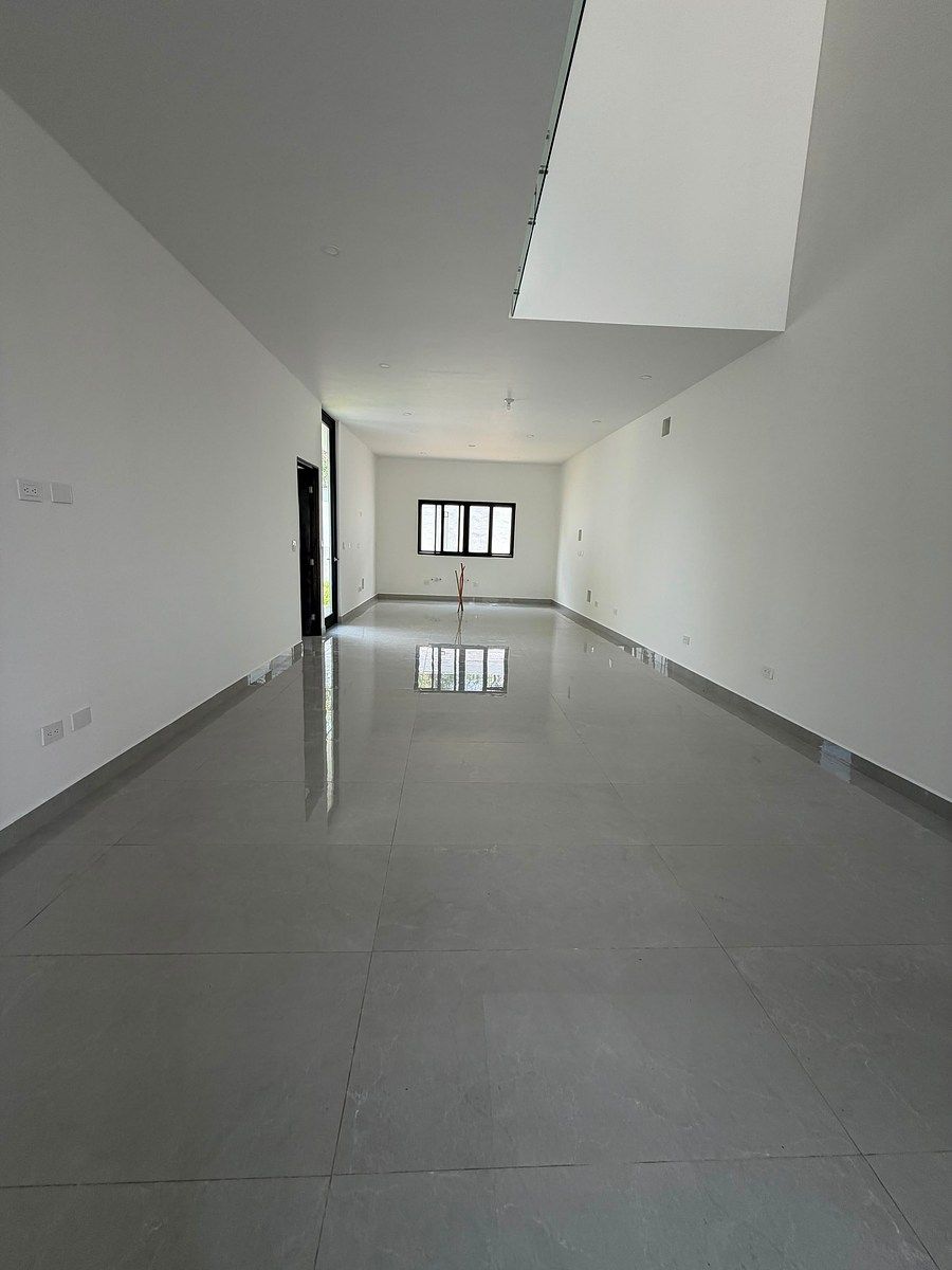 House in El Yerbaniz, Santiago, photo 11 of 12