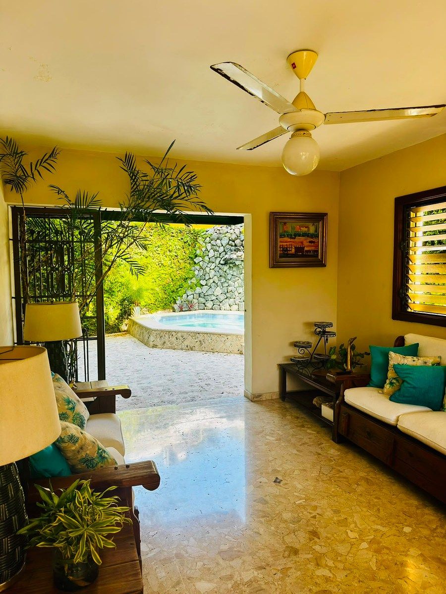 Casa en Altos de Arroyo Hondo II, Santo Domingo Centro (Distrito Nacional), foto 2 de 9
