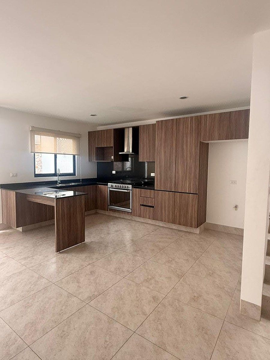 Casa en Lombardía Residencial, León, foto 3 de 15