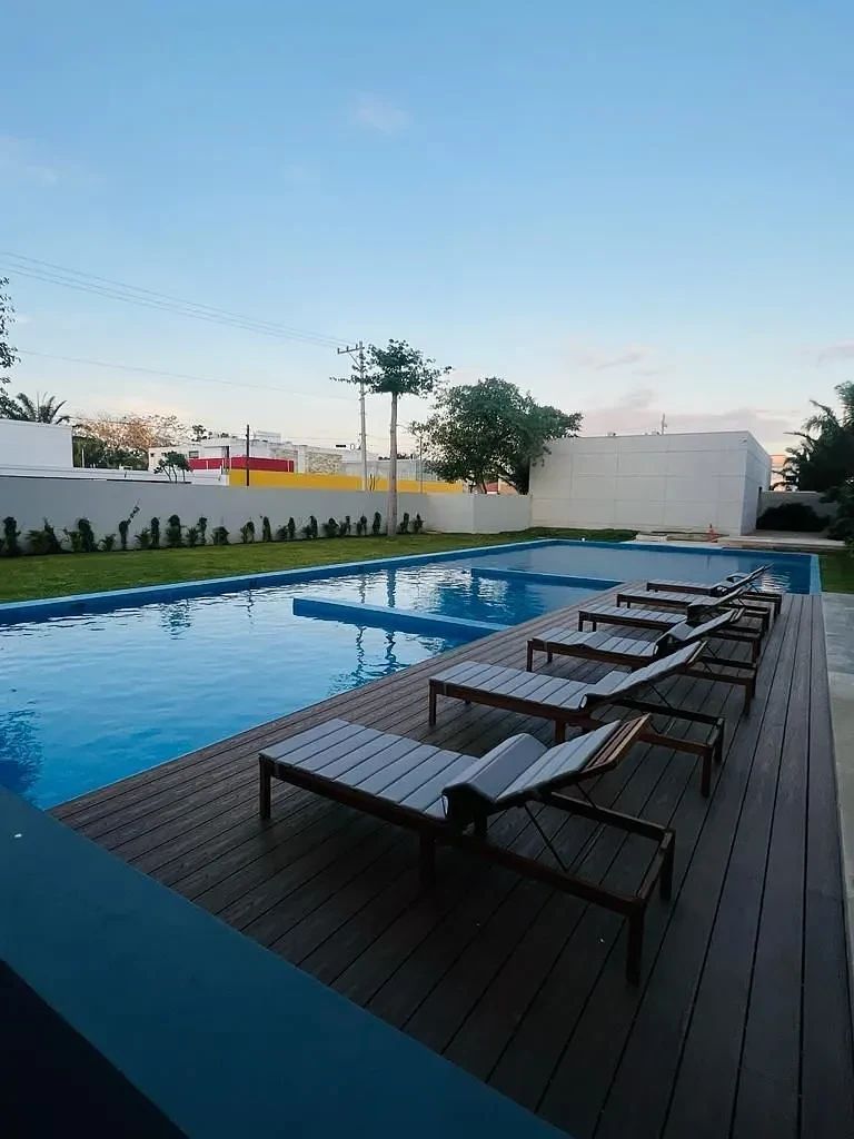 LUJOSO PENT GARDEN EN MONTEBELLO, foto 1 de 10