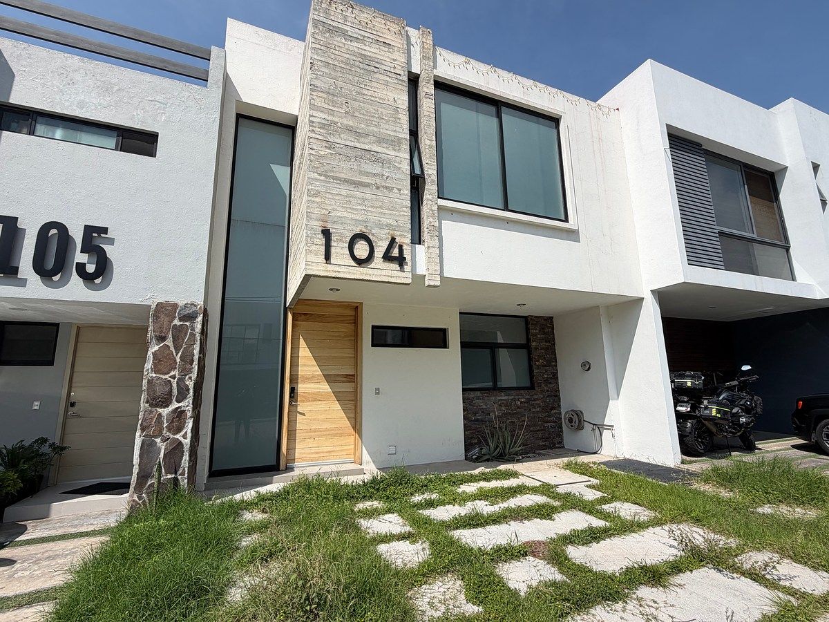 Casa à Venda em Punto Sur 1 no Cluster Tlajomulco Jalisco, foto 1 de 22