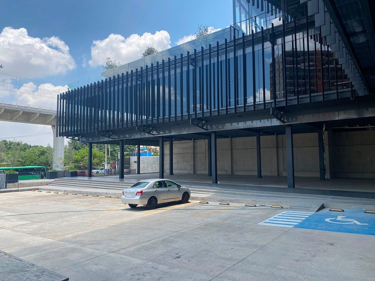 Commercial premises in gray work $450.00 per m2, photo 1 of 8
