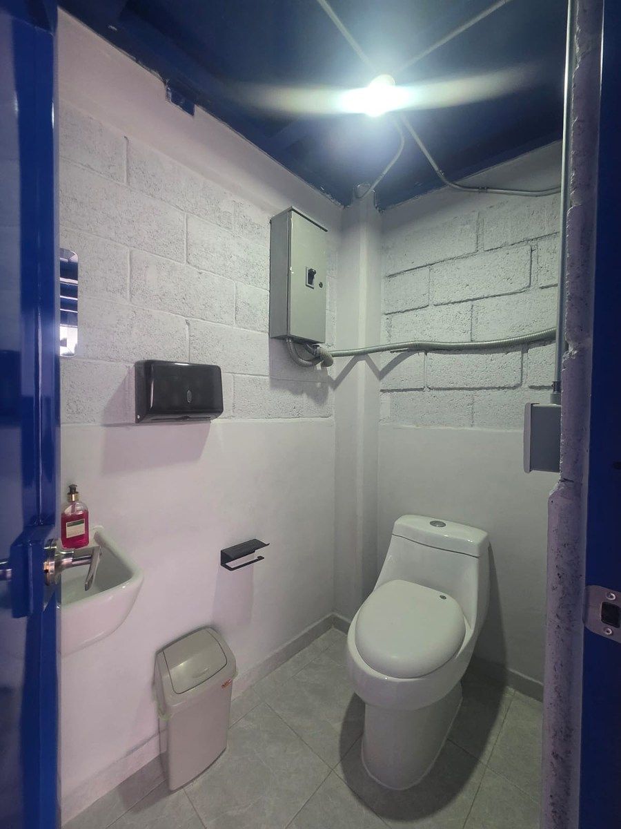 2 medios baños equipados, foto 11 de 11
