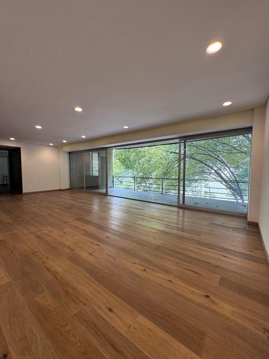 Três Picos com terraço, foto 1 de 24