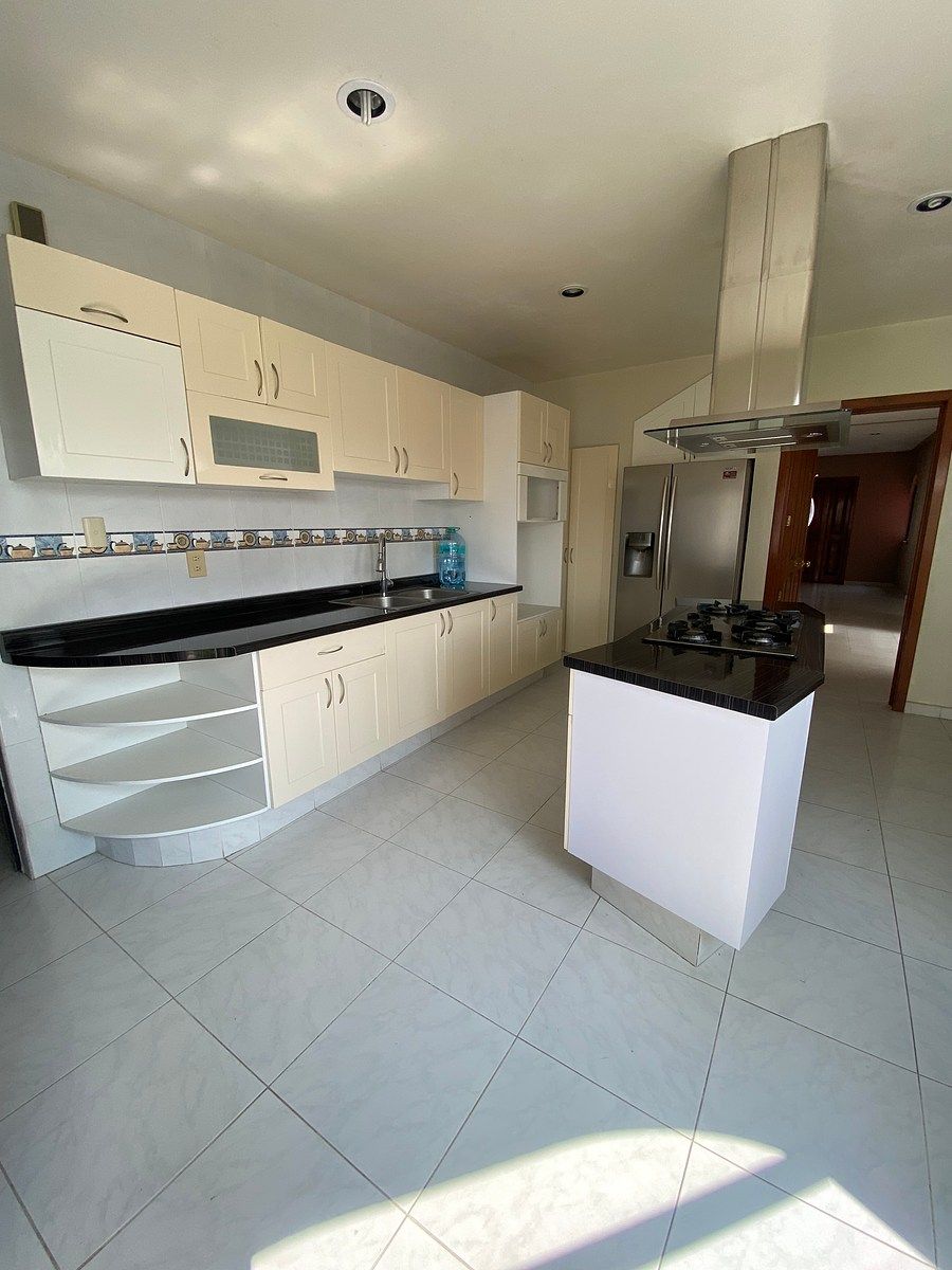 House in Gated Community in Claustros del Sur, Querétaro, photo 9 of 50