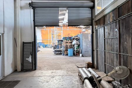 Commercial Warehouse with offices for sale in La Salle