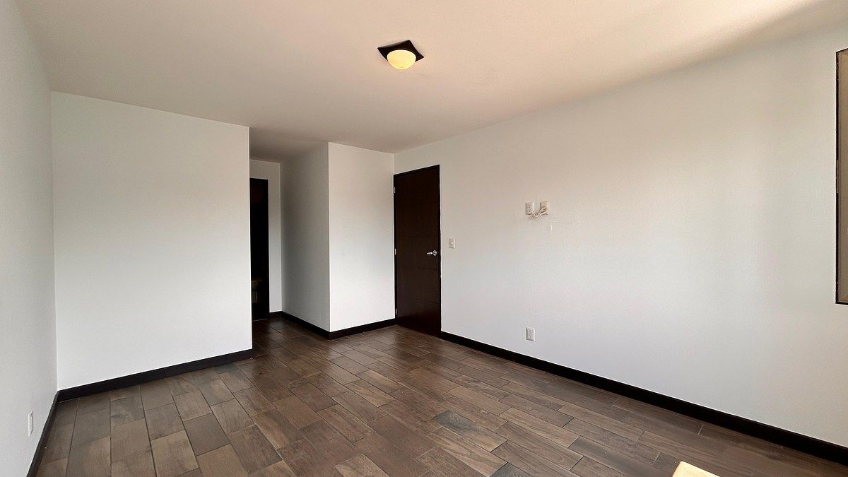Apartamento en Zona 10, Guatemala, foto 7 de 12