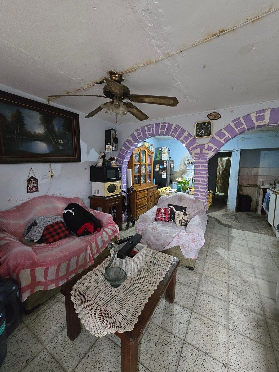 Casa em Balcones de Oblatos, Guadalajara, foto 2 de 8