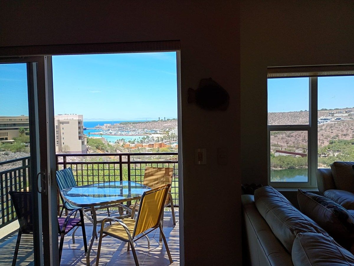 CASA CON VISTA AL MAR EN PUERTA CORTES, foto 1 de 25