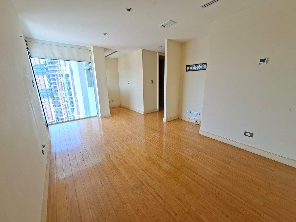 Apartamento en Zona 10, Guatemala, foto 6 de 16