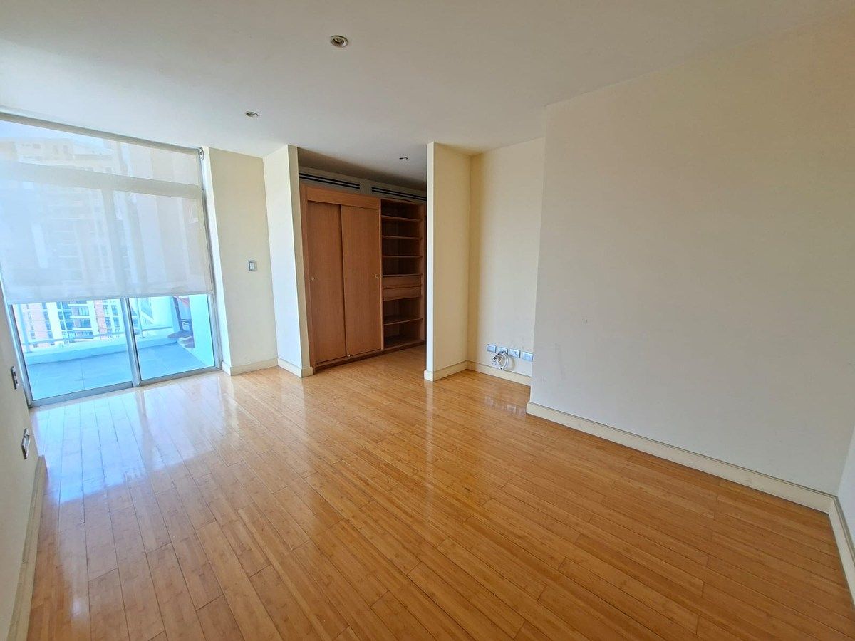 Apartamento en Zona 10, Guatemala, foto 8 de 16