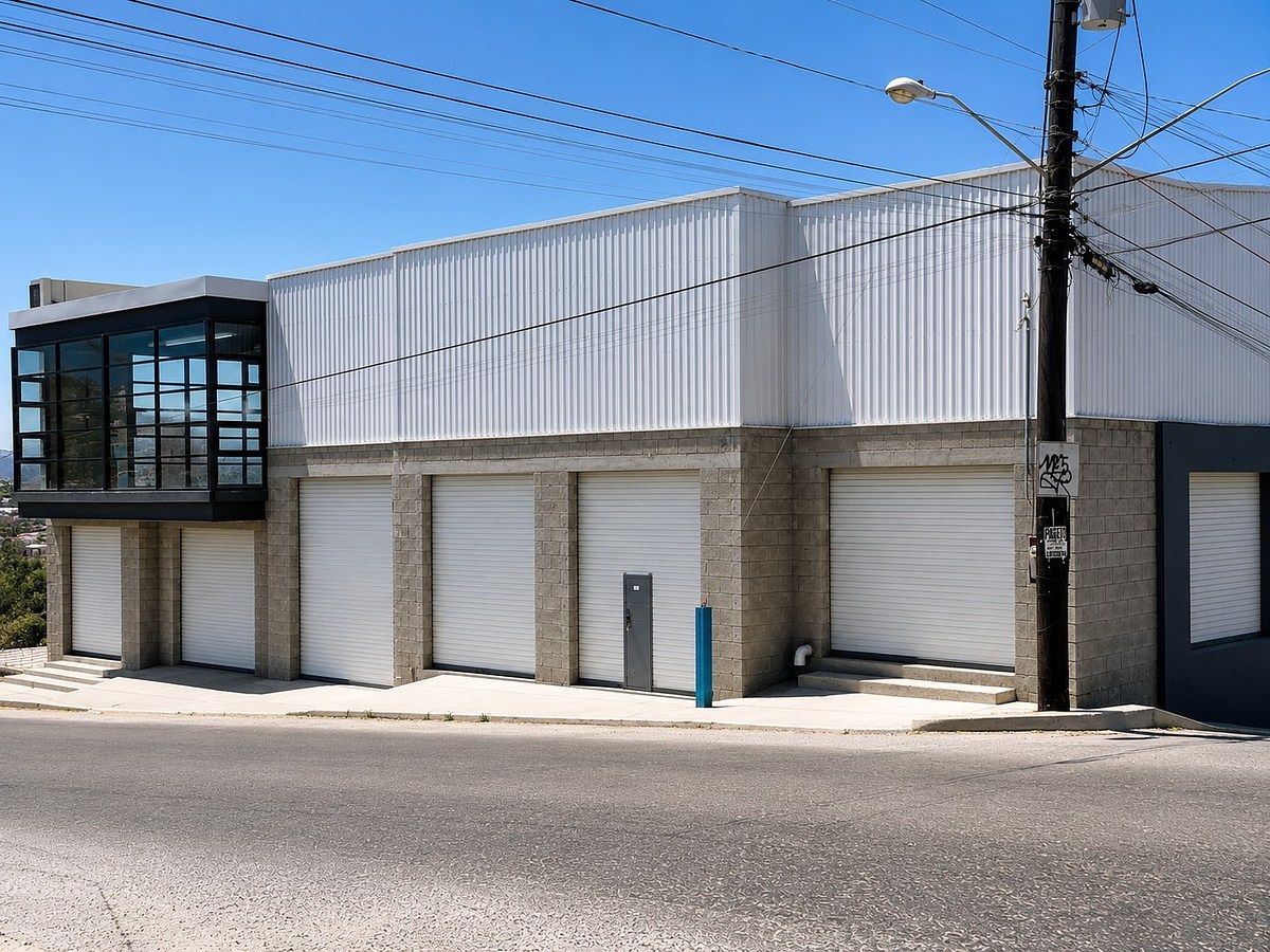 Commercial Storage Unit in Buenos Aires Sur, Tijuana, photo 2 of 9
