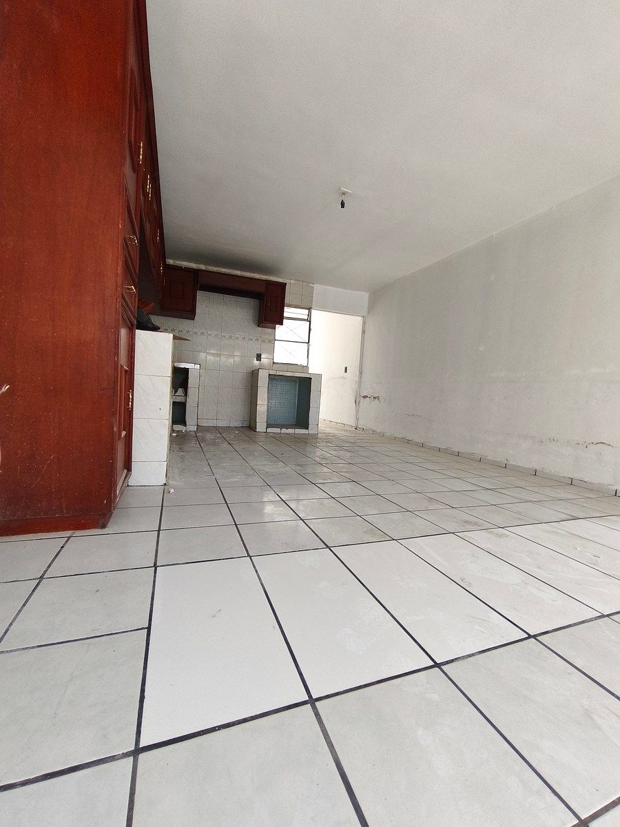 Casa en Venta en TETLAN. Con potencial comercial - foto 3