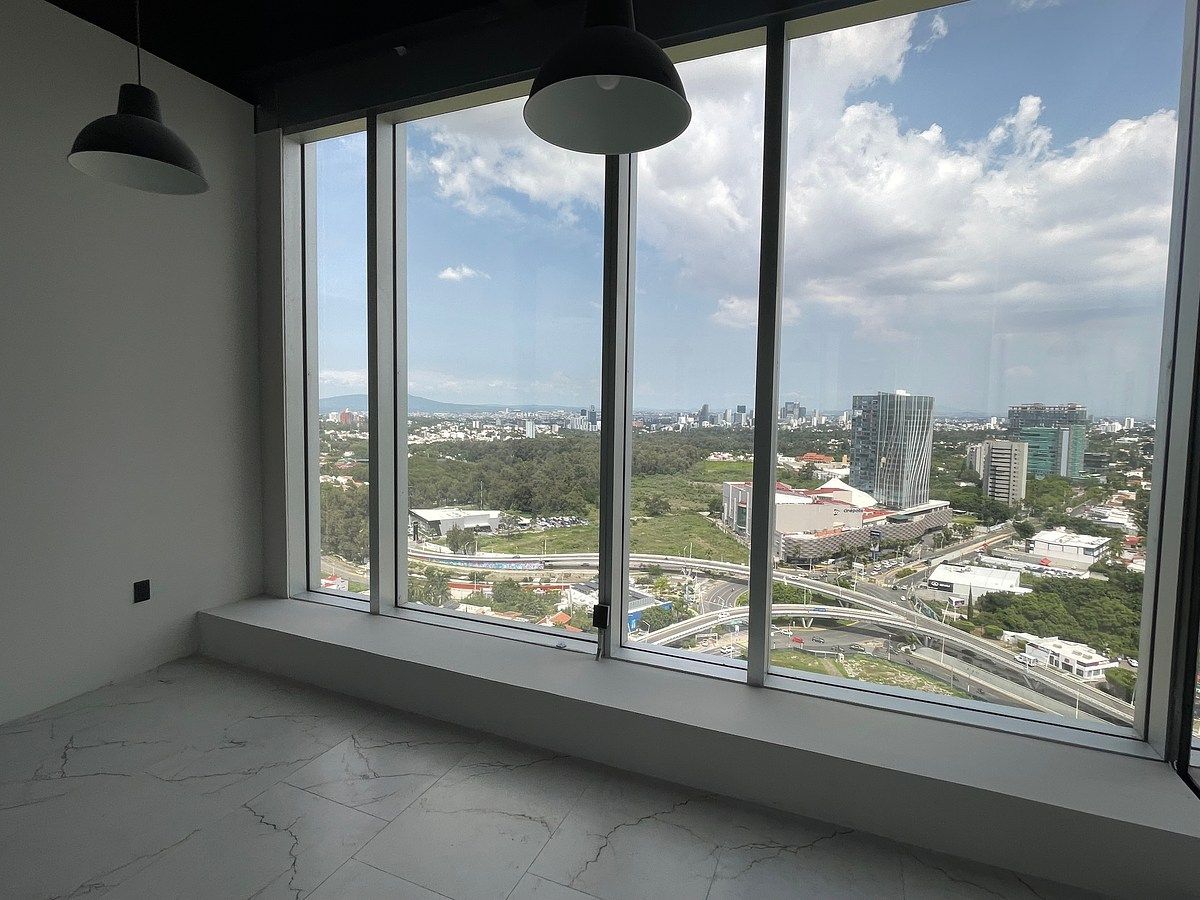 Oficina en Puerta de Hierro, Zapopan, foto 4 de 23