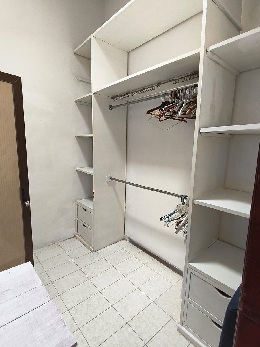 Vestidor, photo 14 of 16