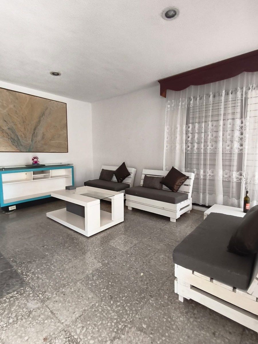 Sala, photo 3 of 16