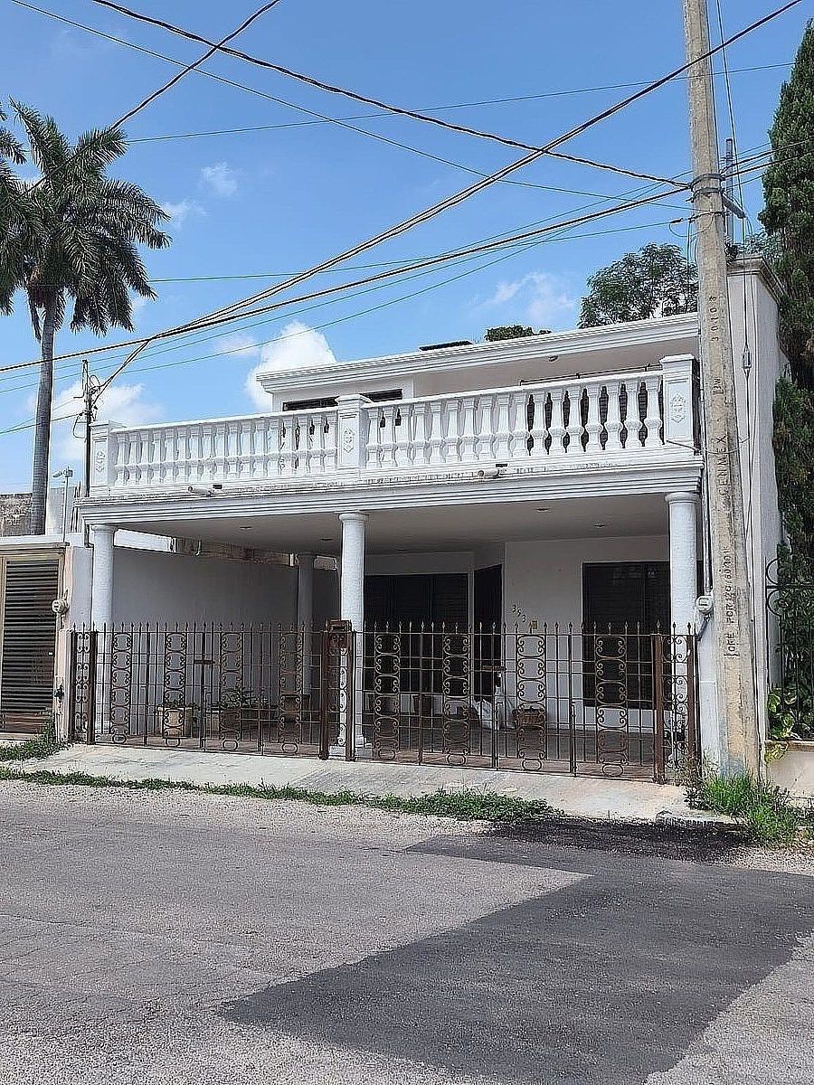 Fachada, photo 1 of 16