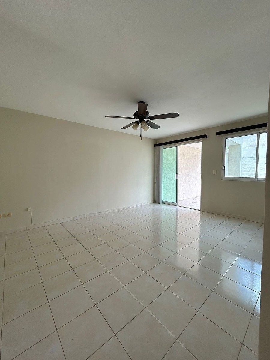 House in Altabrisa, Mérida, photo 2 of 18