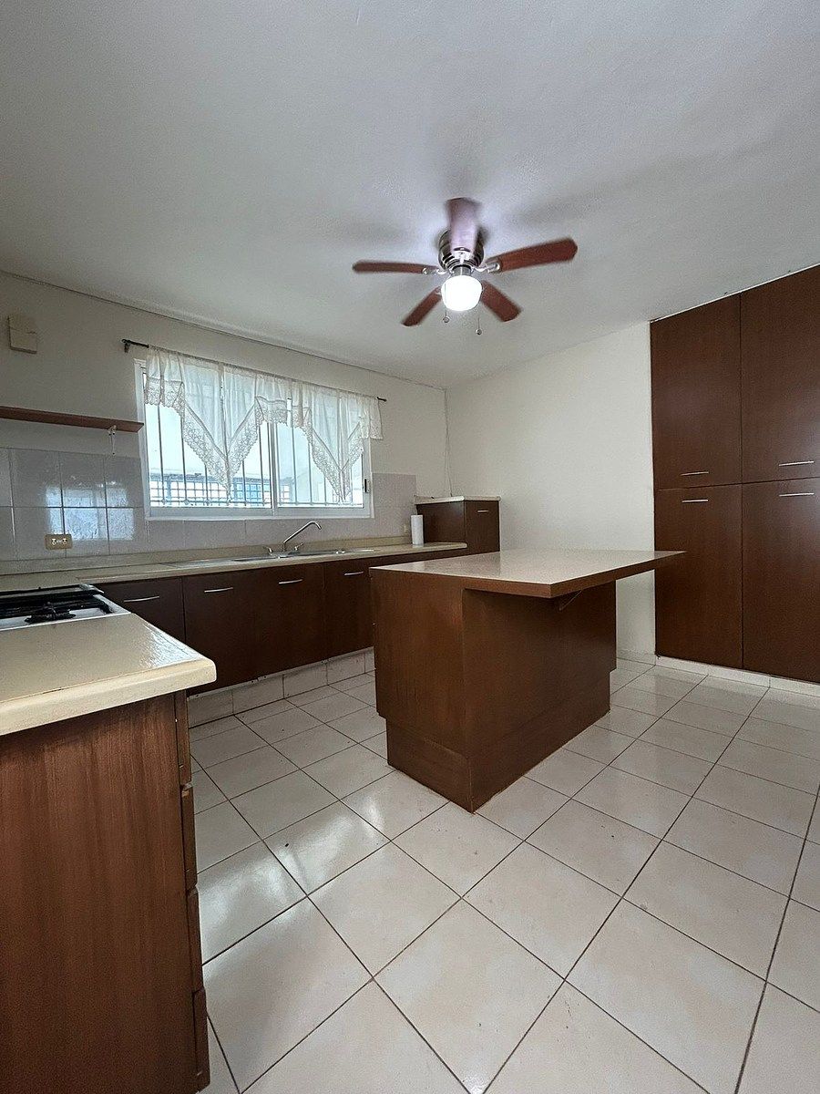 House in Altabrisa, Mérida, photo 12 of 18