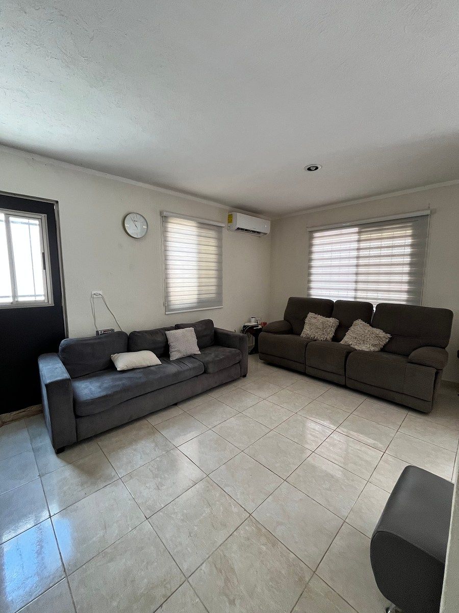House in Los Héroes, Mérida, photo 2 of 22