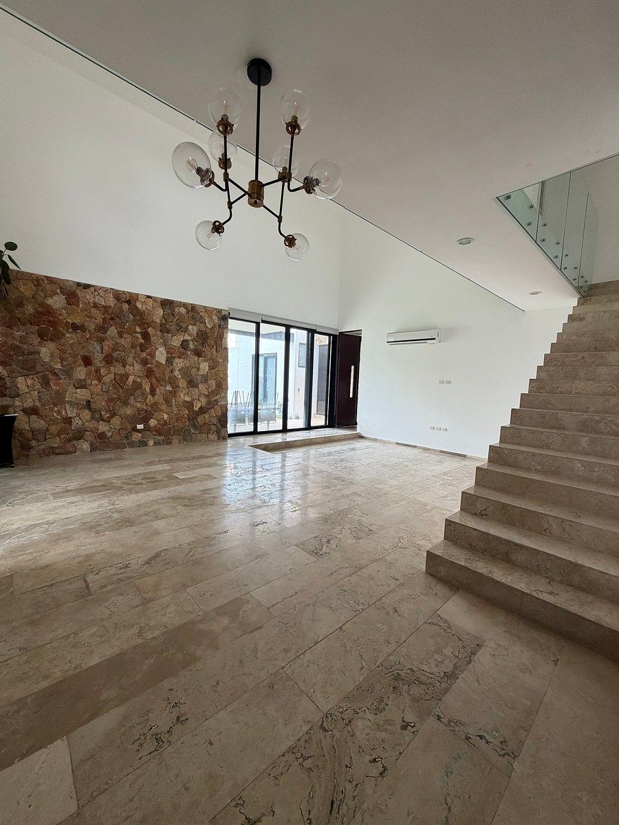 Casa en Residencial del Mayab, Mérida, foto 2 de 35