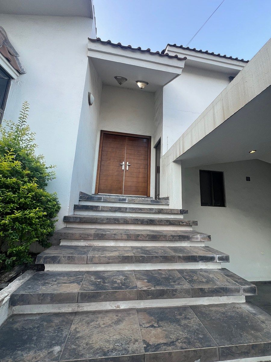 Casa en Colinas de San Jerónimo, Monterrey, foto 3 de 15
