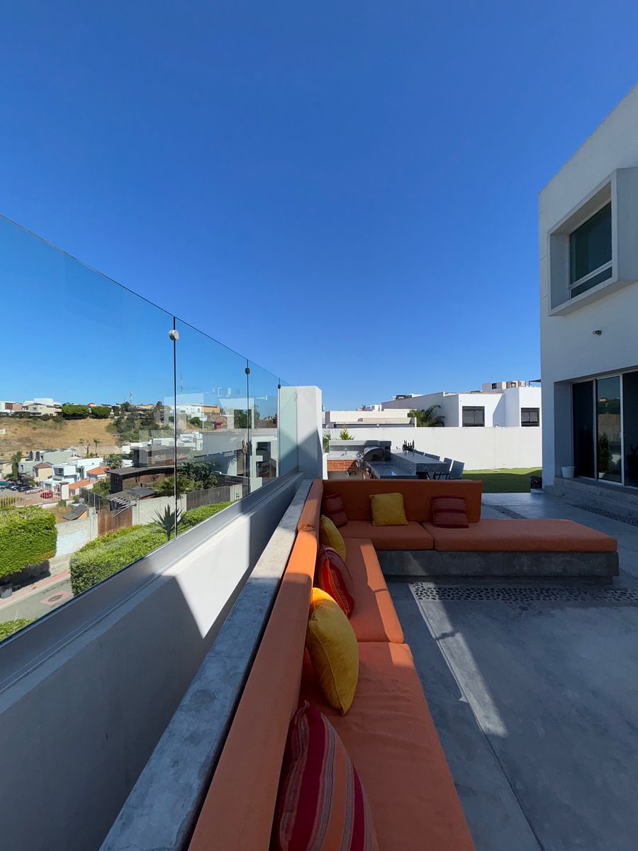 House in Hacienda Agua Caliente, Tijuana, photo 9 of 27