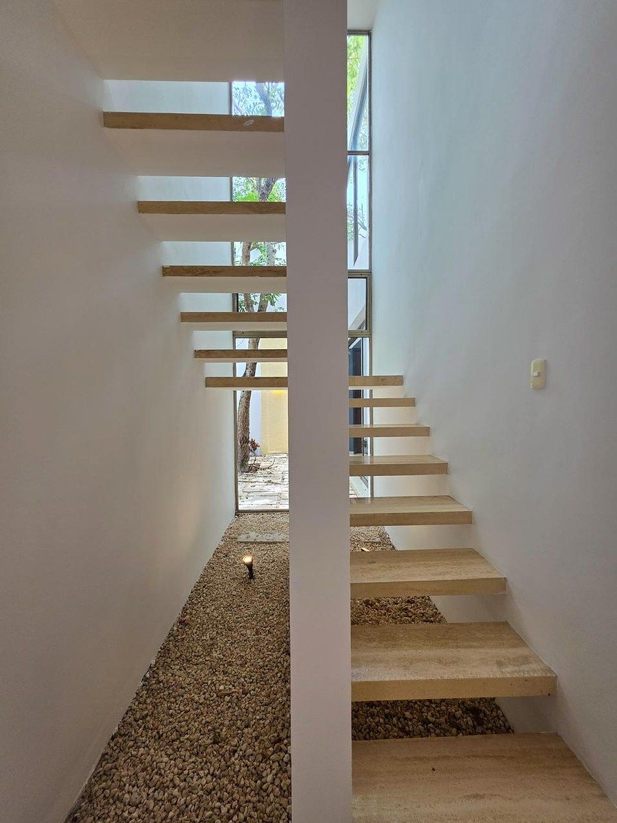 Escalera, foto 10 de 18