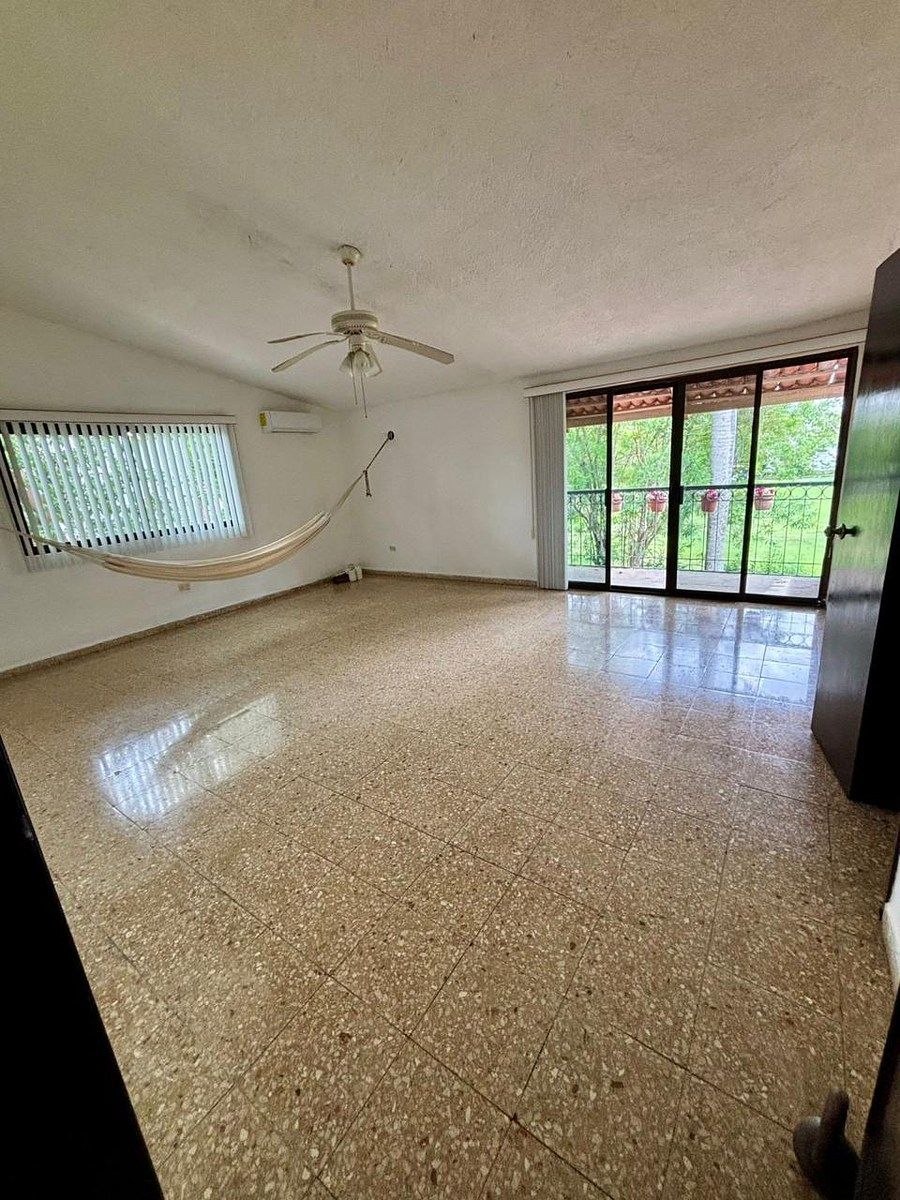Habitación principal, foto 6 de 15