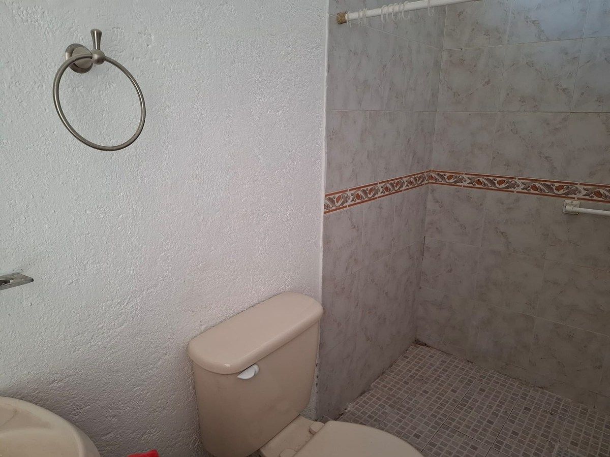 House in Ricardo Flores Magón, Cuernavaca, photo 10 of 11