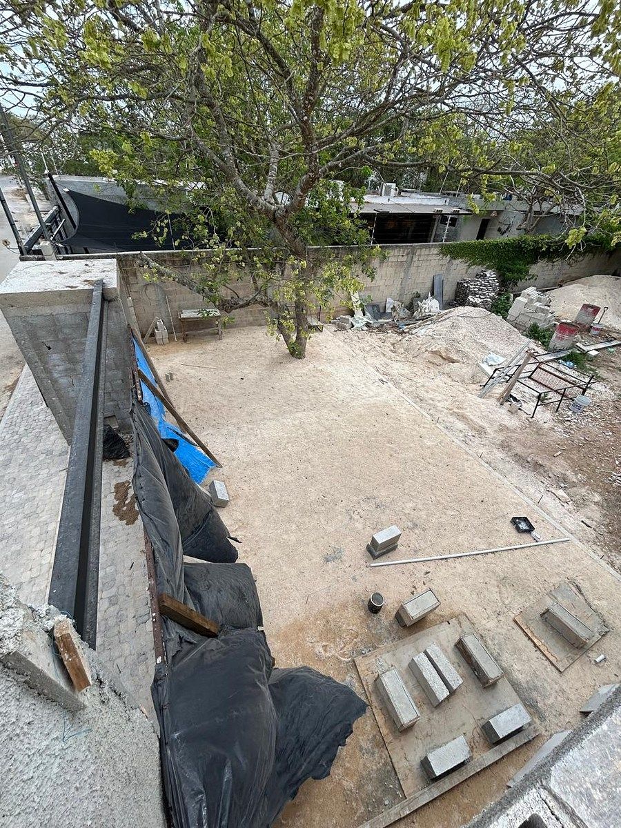 Terreno con oficina y amplio patio en renta en Cholul, foto 1 de 12