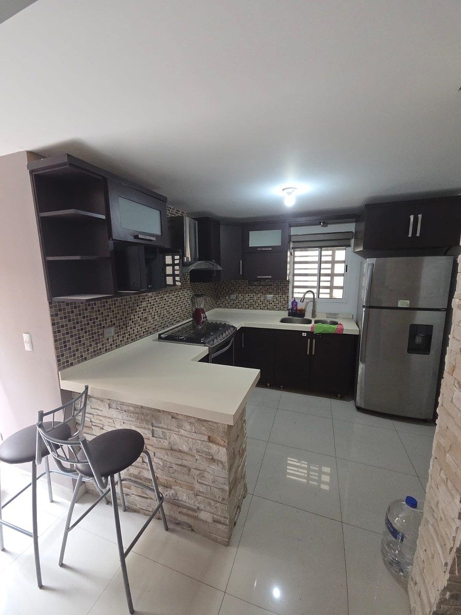 Casa en Cerradas de Santa Rosa 1S 1E, Apodaca, foto 2 de 19