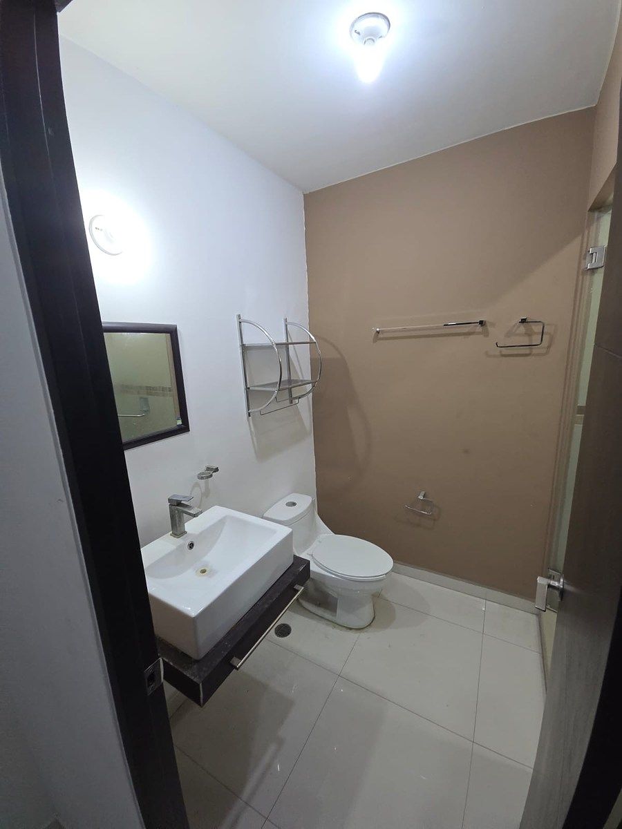 Casa en Cerradas de Santa Rosa 1S 1E, Apodaca, foto 11 de 19