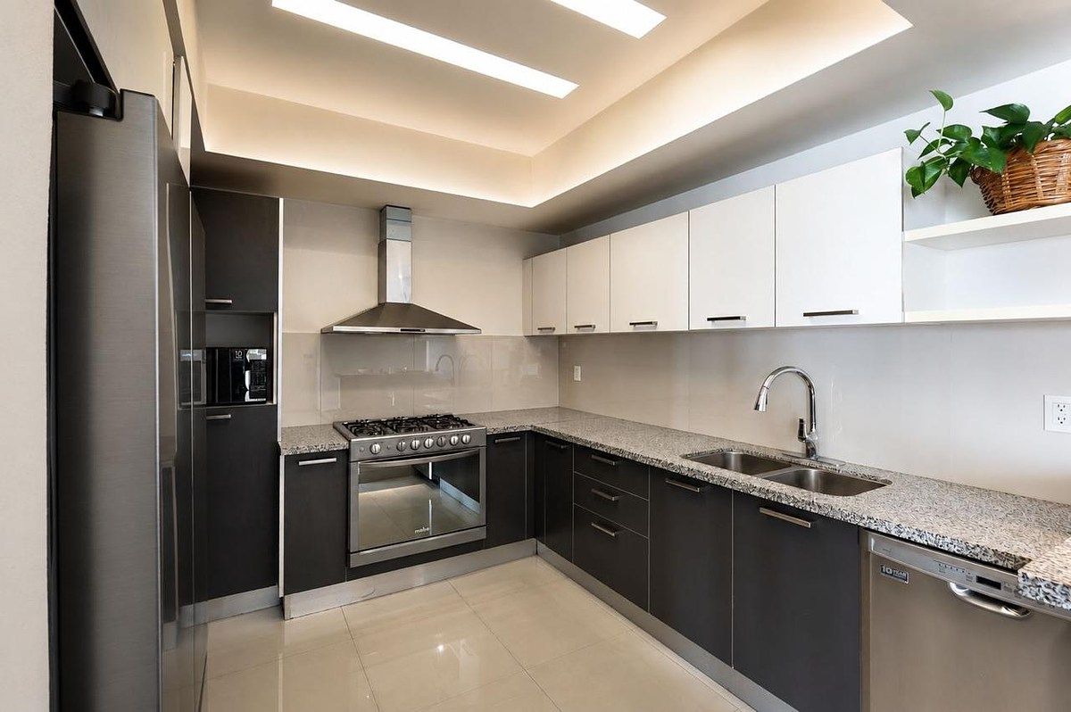 APARTMENT IN CENTRAL PARK INTERLOMAS, photo 1 of 11